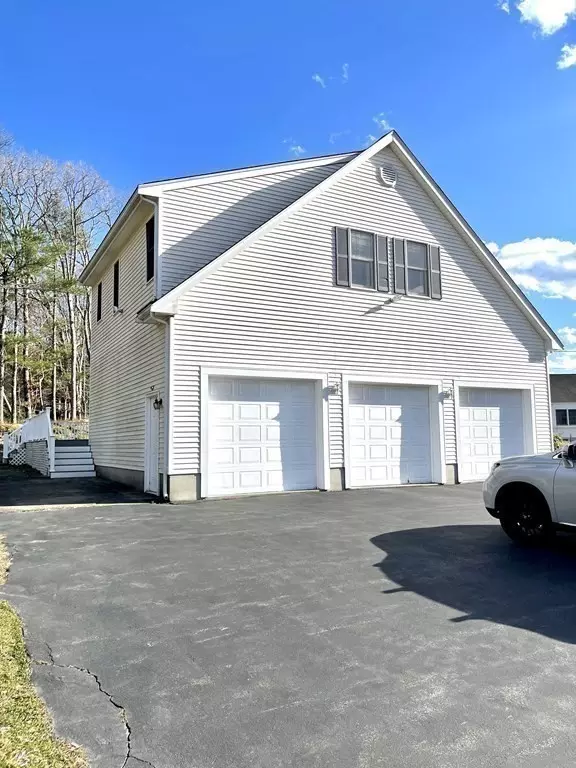 Raynham, MA 02767,67 Cedarmill Dr