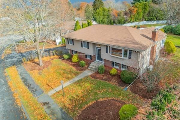 7 Briarwood Dr, Danvers, MA 01923