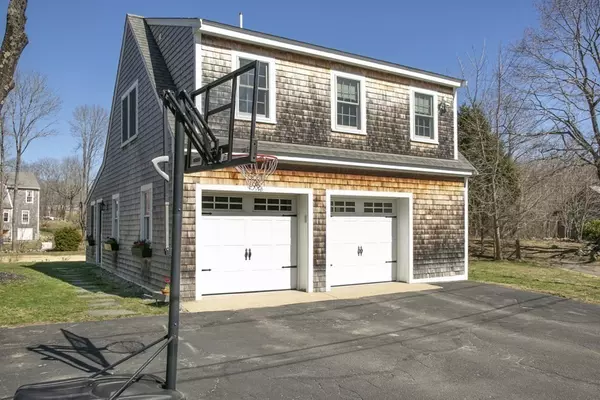 Cohasset, MA 02025,392 Beechwood