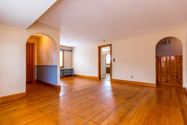 Rochester, MA 02576,655 County Rd