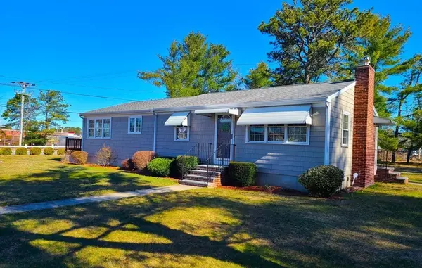 2 Long Neck Rd, Wareham, MA 02538