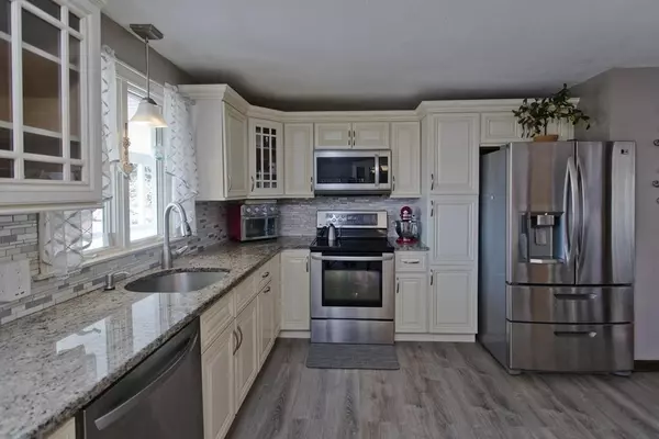 Southwick, MA 01077,361 Granville Road