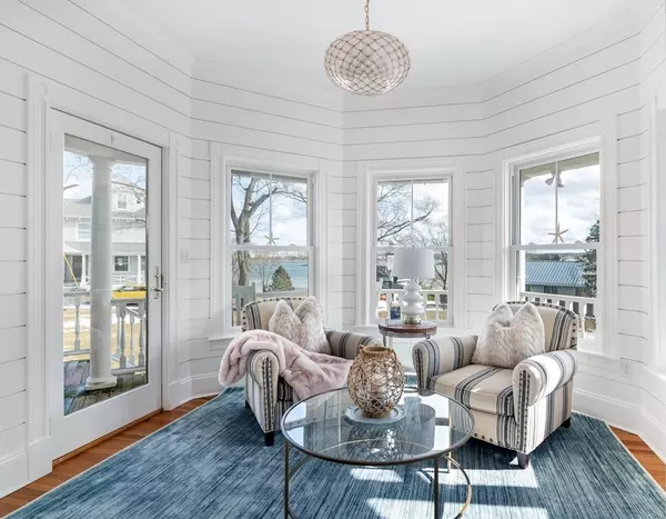 Hingham, MA 02043,4 Mann St