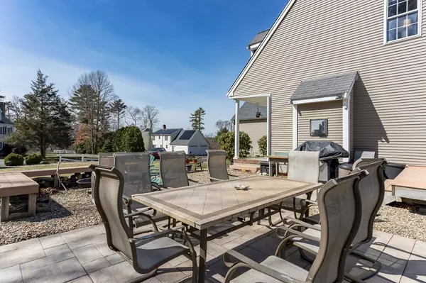 Wareham, MA 02571,3 Maud Palmer Dr #b