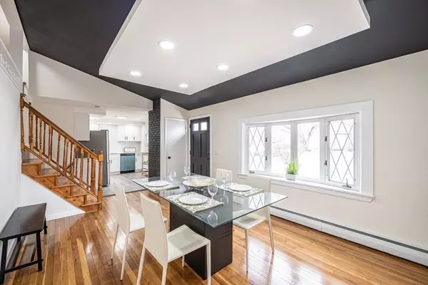 81 Garvey Dr, Springfield, MA 01119