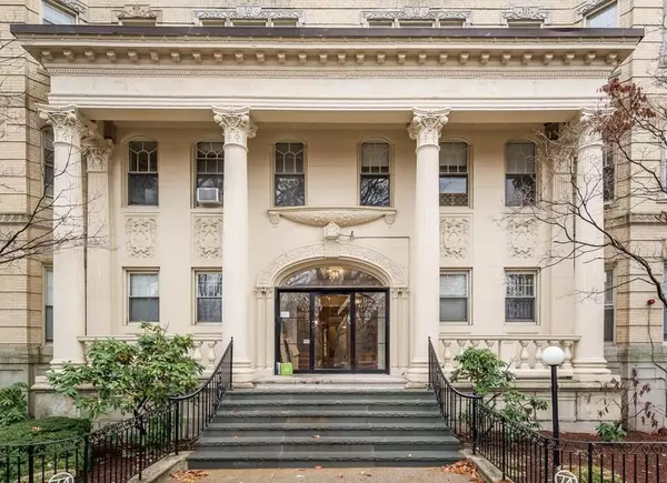 70 Fenway #26, Boston, MA 02118