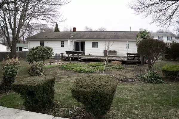 Somerset, MA 02726,706 Mohawk Rd