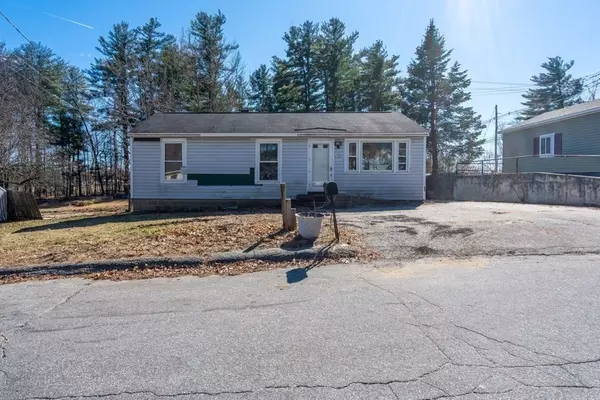 15 Claire St, Manchester, NH 03103