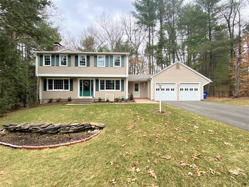 12 Kettle Pond, Amherst, MA 01002