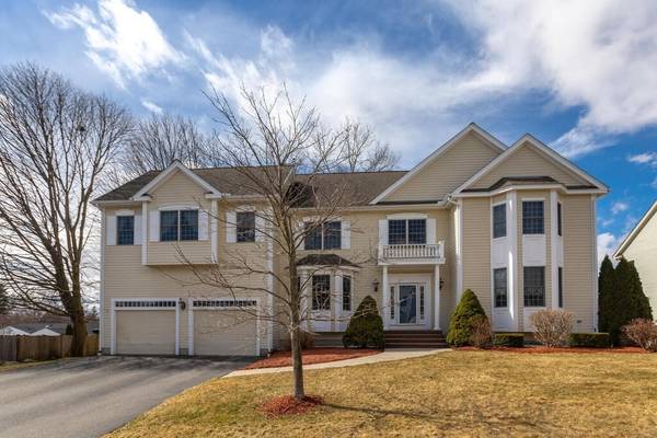 53 Oheir Way, Lowell, MA 01852