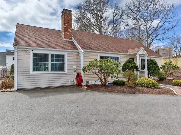 136 Sullivan Rd, Yarmouth, MA 02673