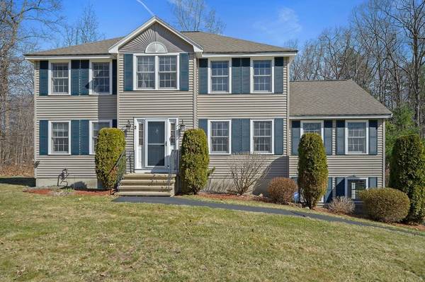 2 Independence Dr, Tyngsborough, MA 01879