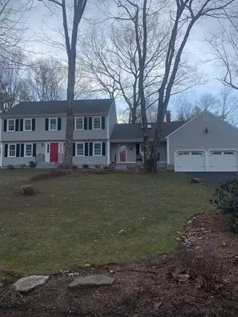 Paxton, MA 01612,7 Hill St