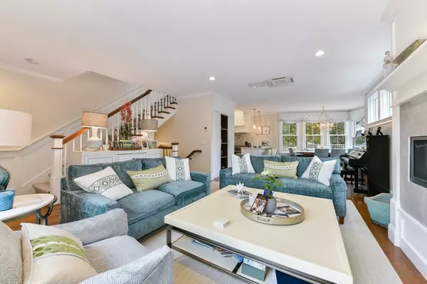 Cambridge, MA 02138,39 Hammond St #2