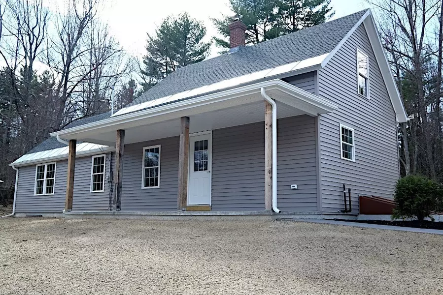 18 S High St, Ashburnham, MA 01430