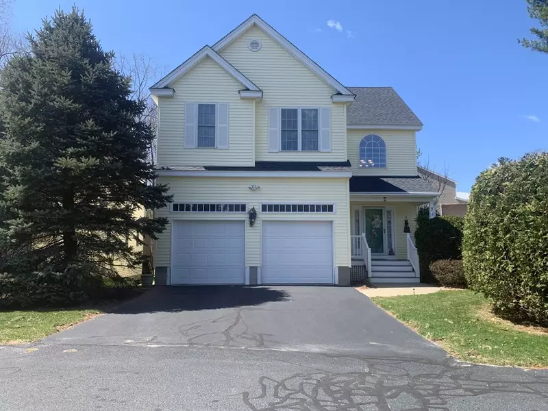 7 Queen Of Roses Lane #7, Uxbridge, MA 01569