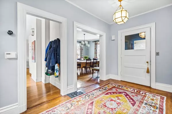 Newton, MA 02461,227 Lincoln Street