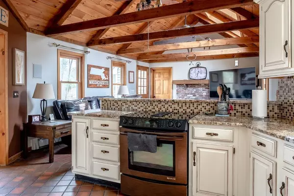 Bolton, MA 01740,291 Hudson Rd