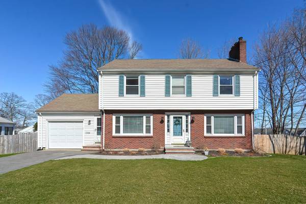 55 Purchase St, Milford, MA 01757