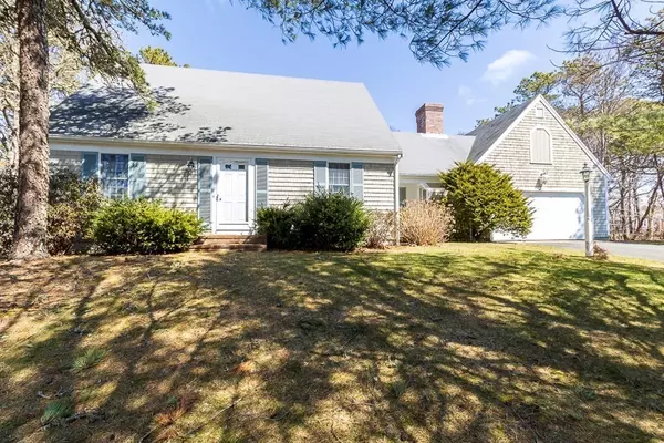 33 Purmackene Ln, Harwich, MA 02646