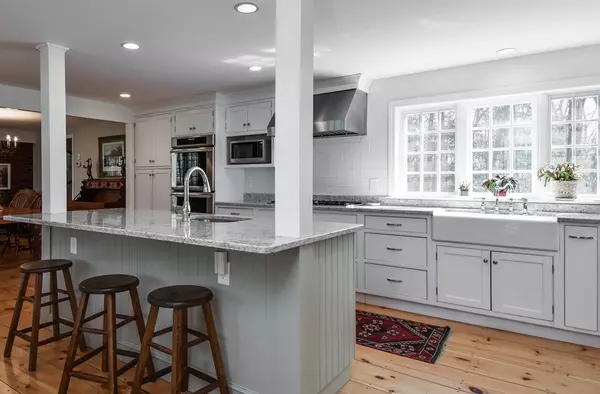 Sherborn, MA 01770,4 Ash Ln