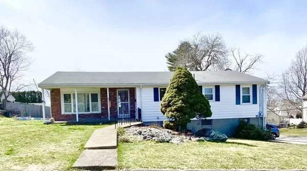30 Woodbriar Road, Quincy, MA 02171