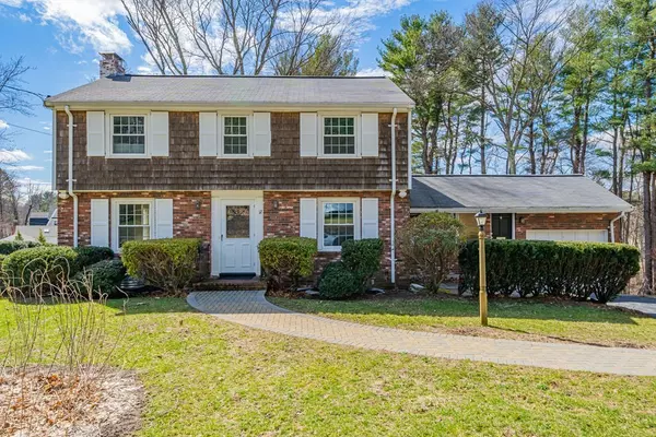 Lexington, MA 02421,12 Constitution Rd