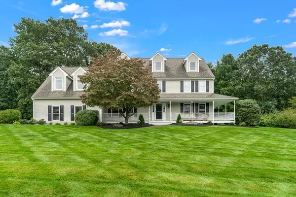 7 Whitridge Rd, Natick, MA 01760