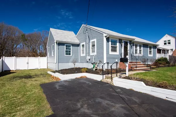 51 Richland Rd, Norwood, MA 02062