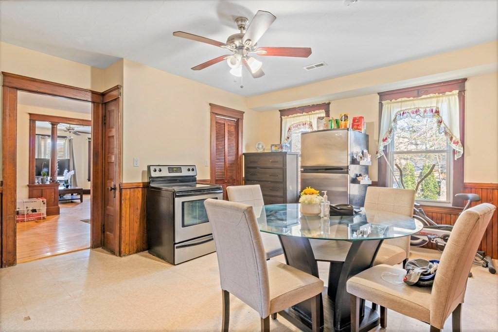 Worcester, MA 01603,182 Grand St