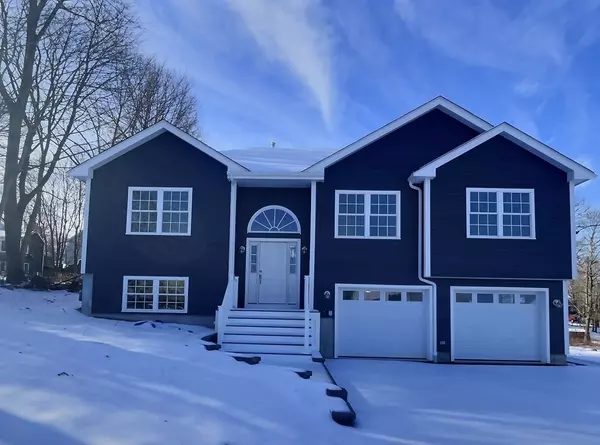 111 Terrie Marie, Fall River, MA 02720