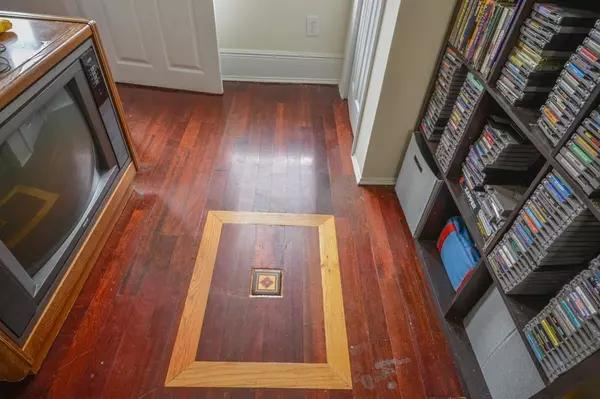 Boston, MA 02128,255 Webster