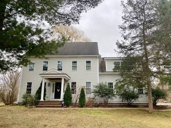 38 River Rd, Wayland, MA 01778