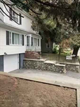 Methuen, MA 01844,115 Lawrence St