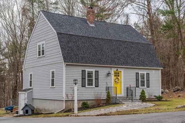 59 Lemoine Hill Rd, Southbridge, MA 01550