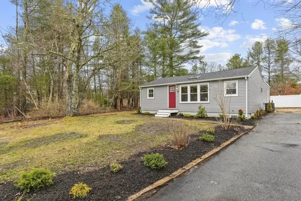 36 Sunset Blvd, Wareham, MA 02538