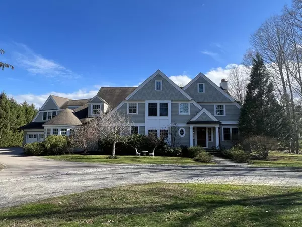 190 Claybrook Road, Dover, MA 02030