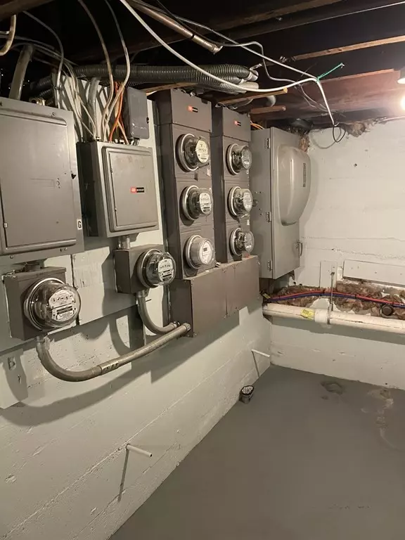 Attleboro, MA 02703,49 Dennis St