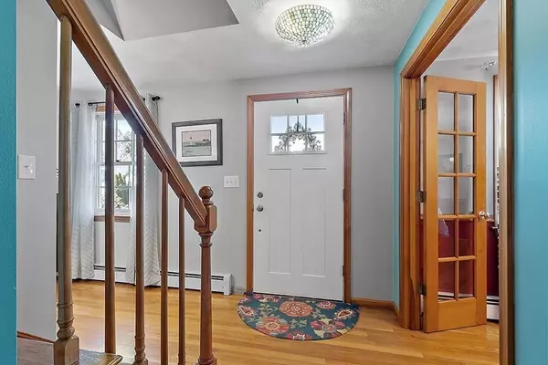 Hamilton, MA 01982,9 Annies Lane