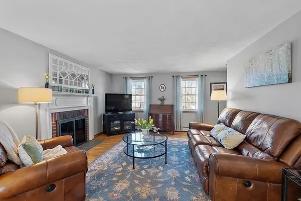 Hamilton, MA 01982,9 Annies Lane