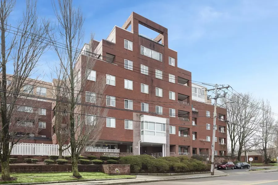 50 Watertown St #105, Watertown, MA 02472