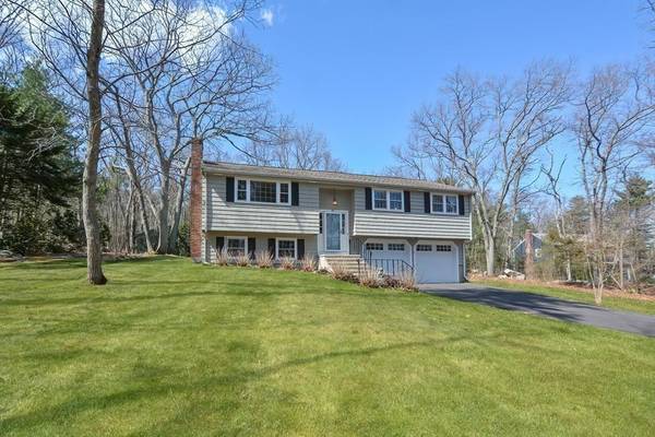 Medfield, MA 02052,89 Granite Street