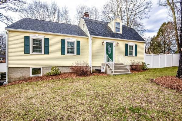 3 Winn Ter, Northborough, MA 01532