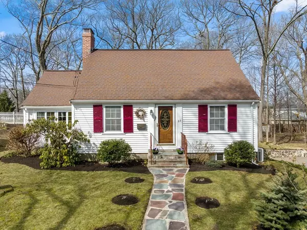 23 White Pine Rd, Newton, MA 02464