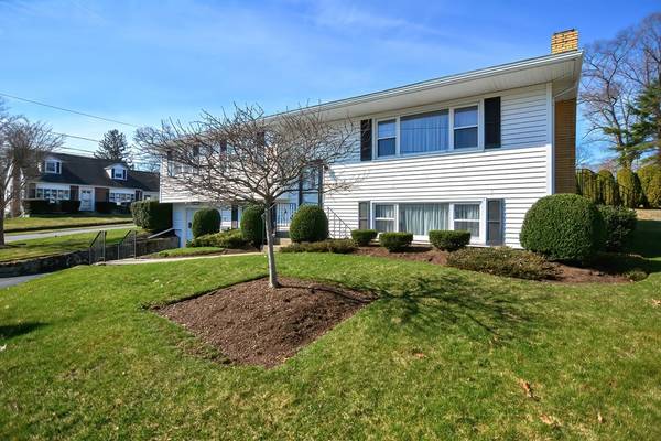 4 Kellett Drive, Milford, MA 01757