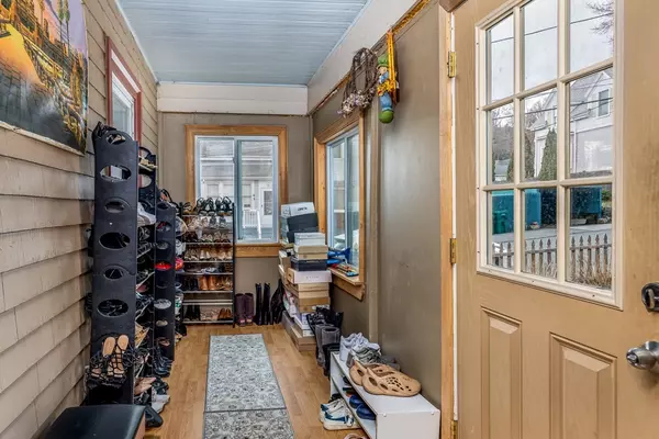 Lynn, MA 01905,42 Woodbury Avenue