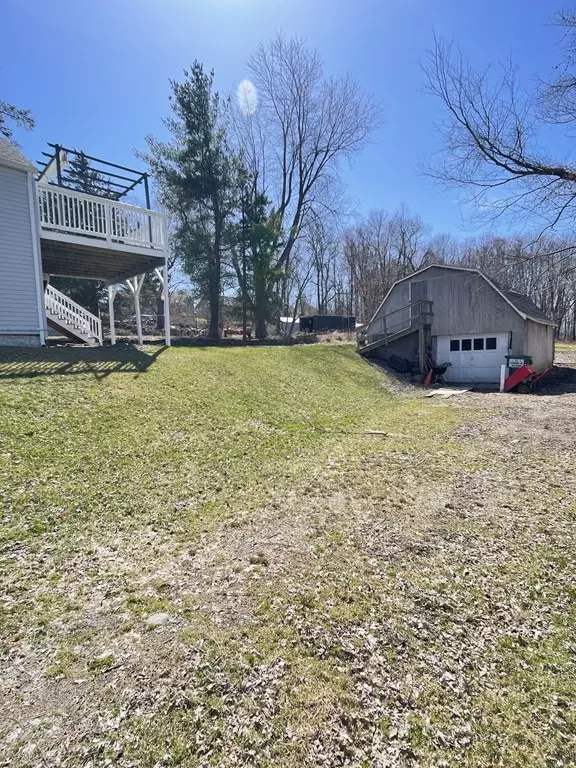 Millbury, MA 01527,28 Burbank St