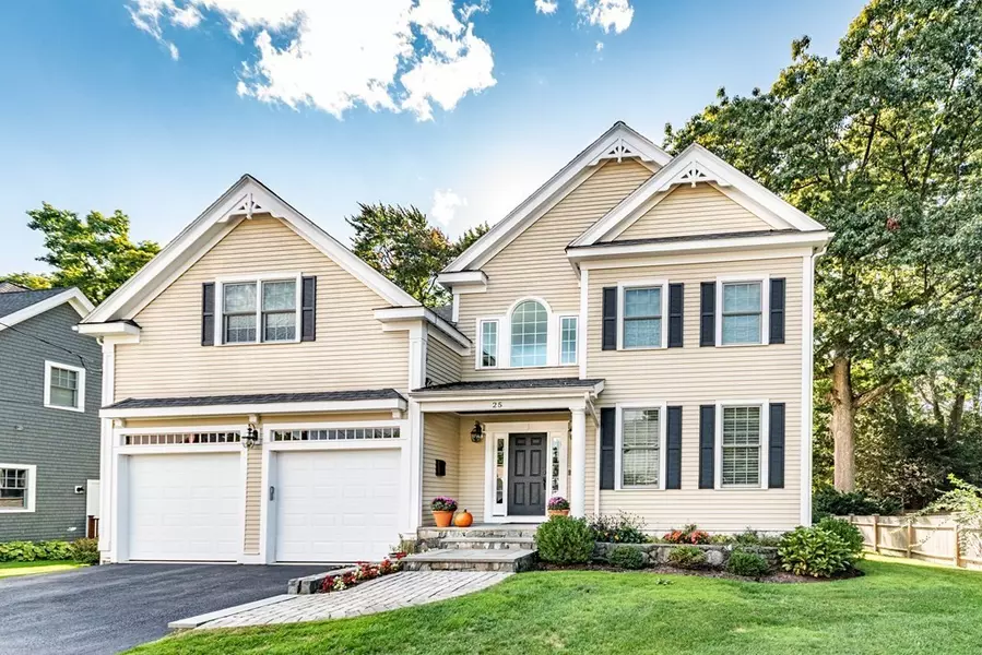 25 Hawthorn Ave, Needham, MA 02492