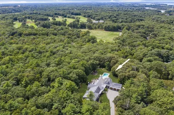 Cohasset, MA 02025,62 Surry Dr