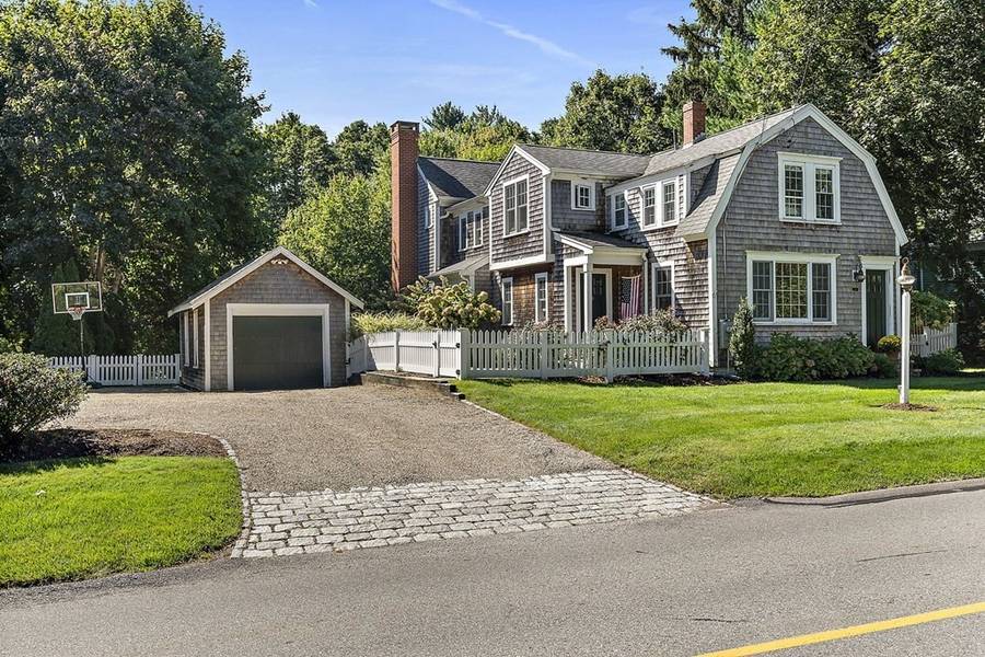 266 Elm St, Duxbury, MA 02332